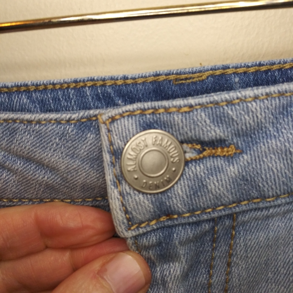 Almost Famous Light Wash Distressed High Rise Festival Shorts - Picture 4 of 9